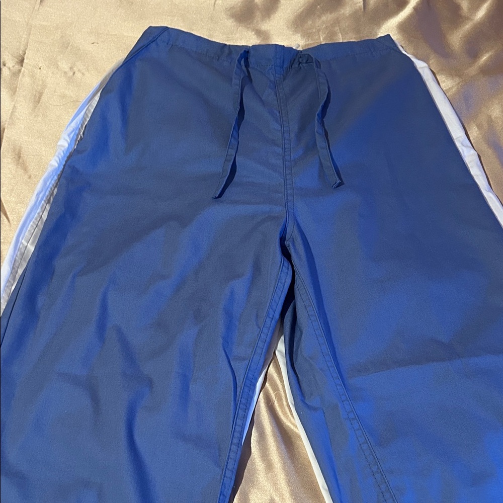 2 pairs scrubs- blue and white
